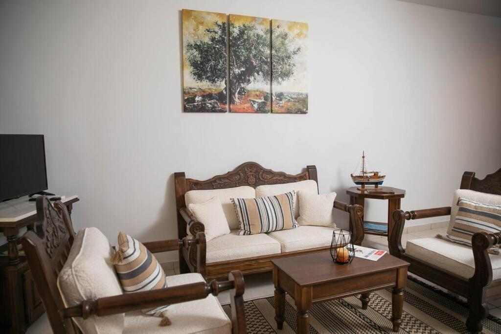 Aegina Town Apartment , With Private Parking Exteriér fotografie