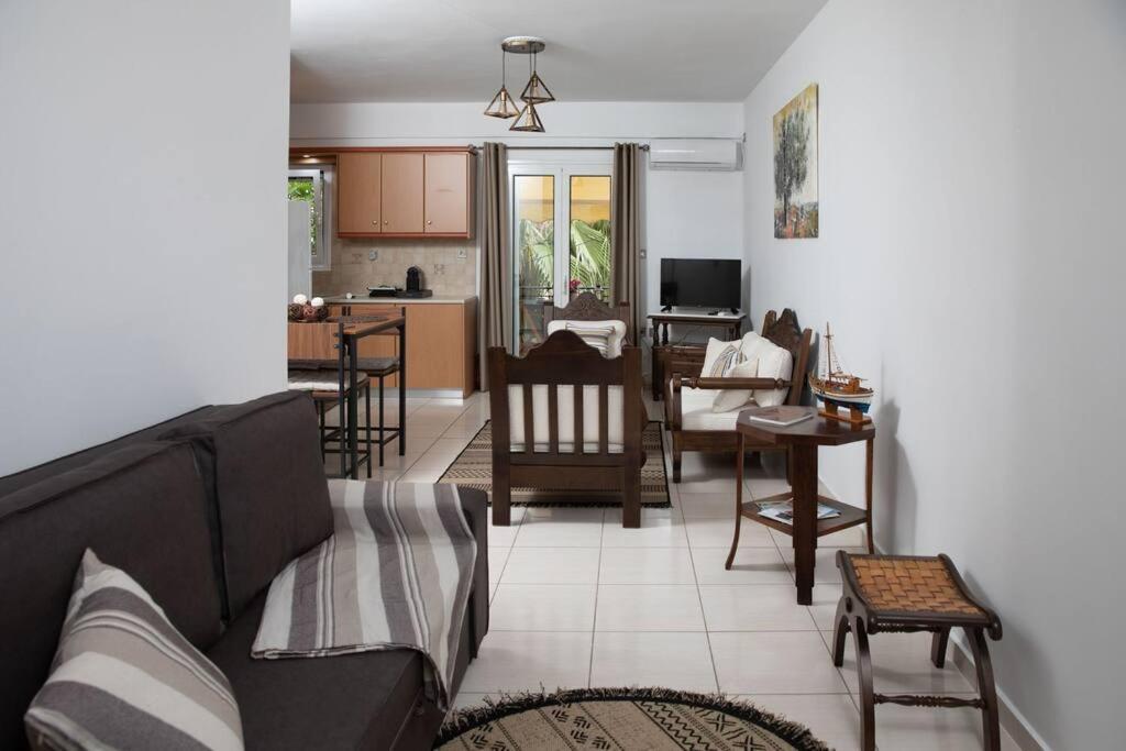 Aegina Town Apartment , With Private Parking Exteriér fotografie